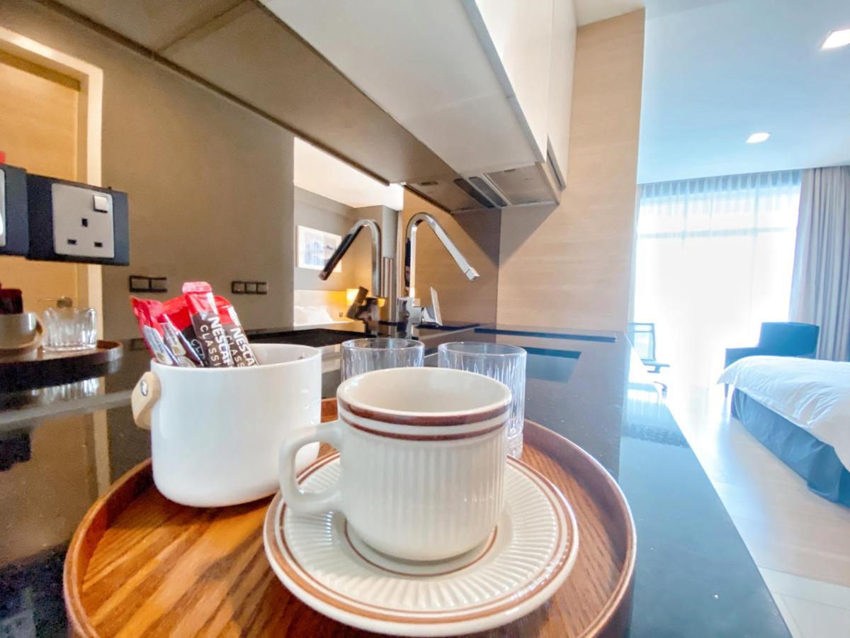 Straits Suite By C Homestay ملقا المظهر الخارجي الصورة