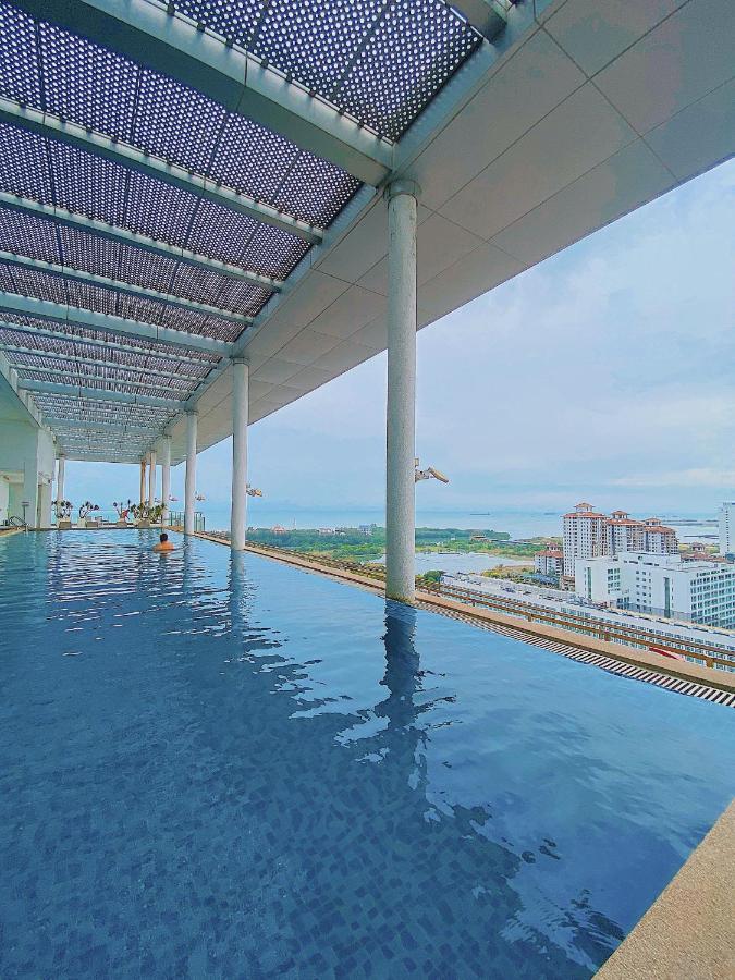 Straits Suite By C Homestay ملقا المظهر الخارجي الصورة