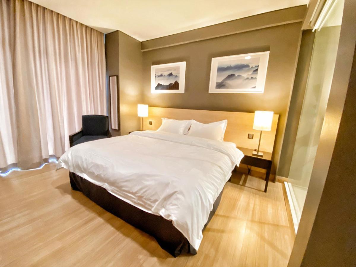 Straits Suite By C Homestay ملقا المظهر الخارجي الصورة