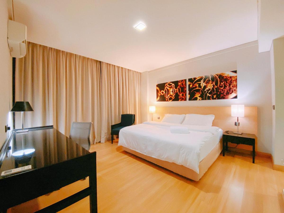 Straits Suite By C Homestay ملقا المظهر الخارجي الصورة
