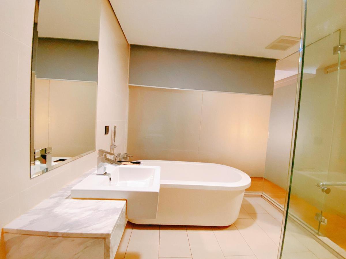 Straits Suite By C Homestay ملقا المظهر الخارجي الصورة