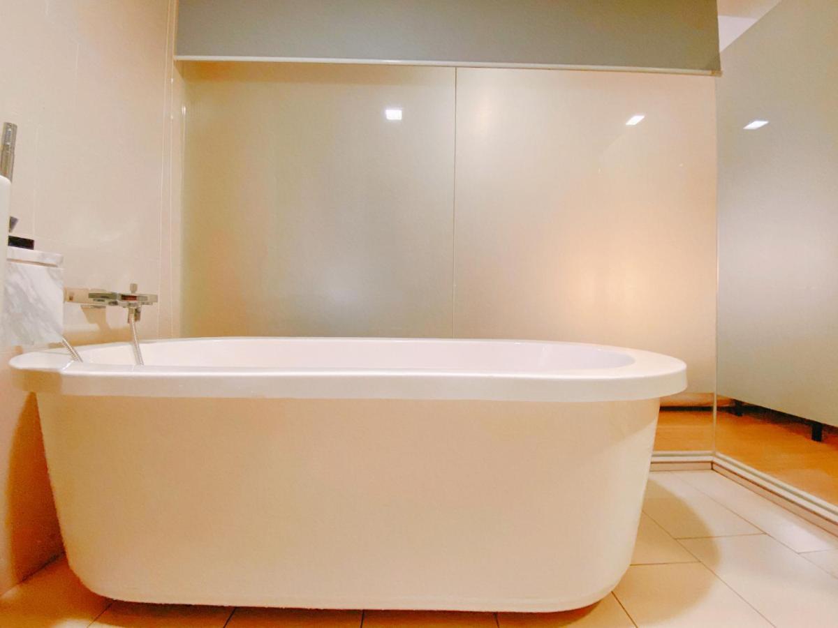 Straits Suite By C Homestay ملقا المظهر الخارجي الصورة